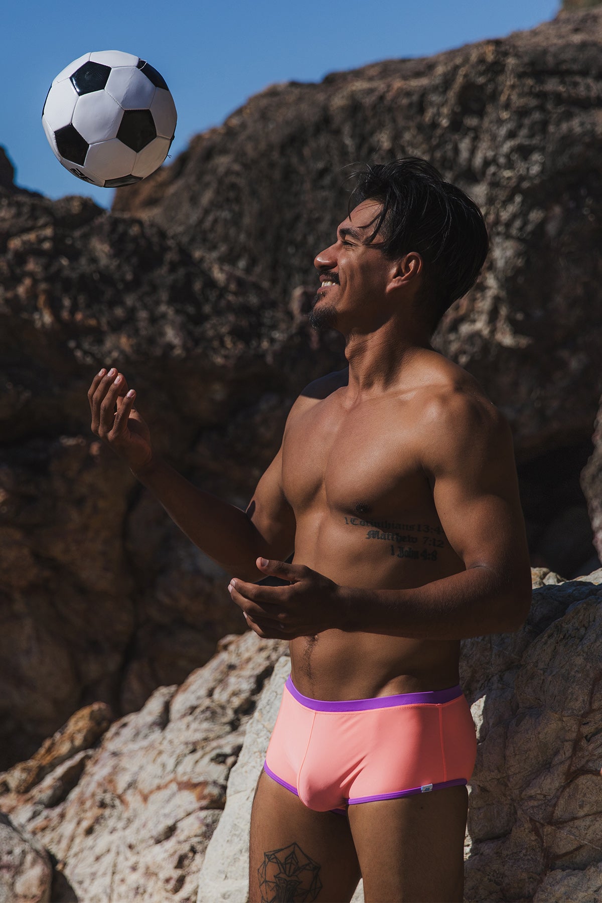 Bells Neon Violet 007 Trunk