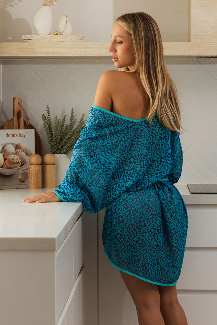 Ever Bloom 1088 Robe Deep Tide