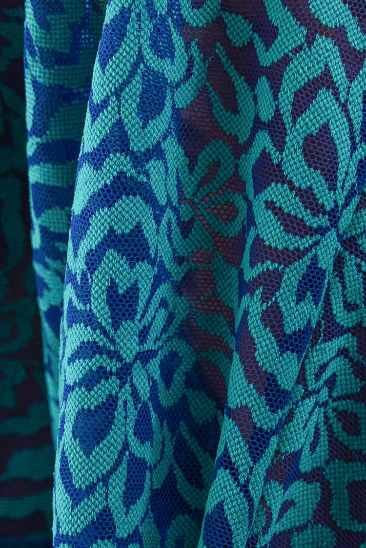 Ever Bloom 1088 Robe Deep Tide